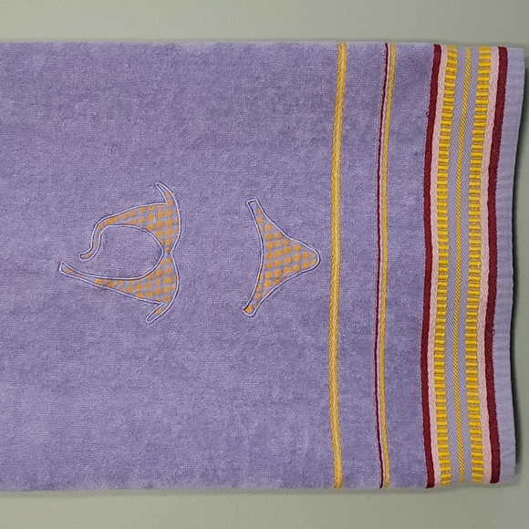 100% Cotton Beach / Pool Towel - Picture 2 of 13